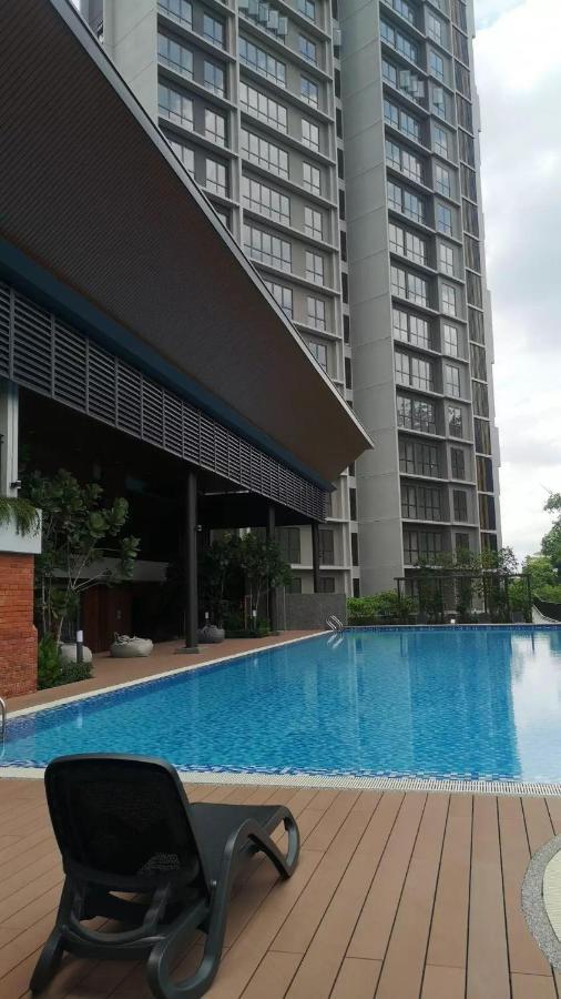 Stayje Putrajaya, 5 Minutes To Ioi City Mall, Wifi , Netflix, Free Parking Εξωτερικό φωτογραφία