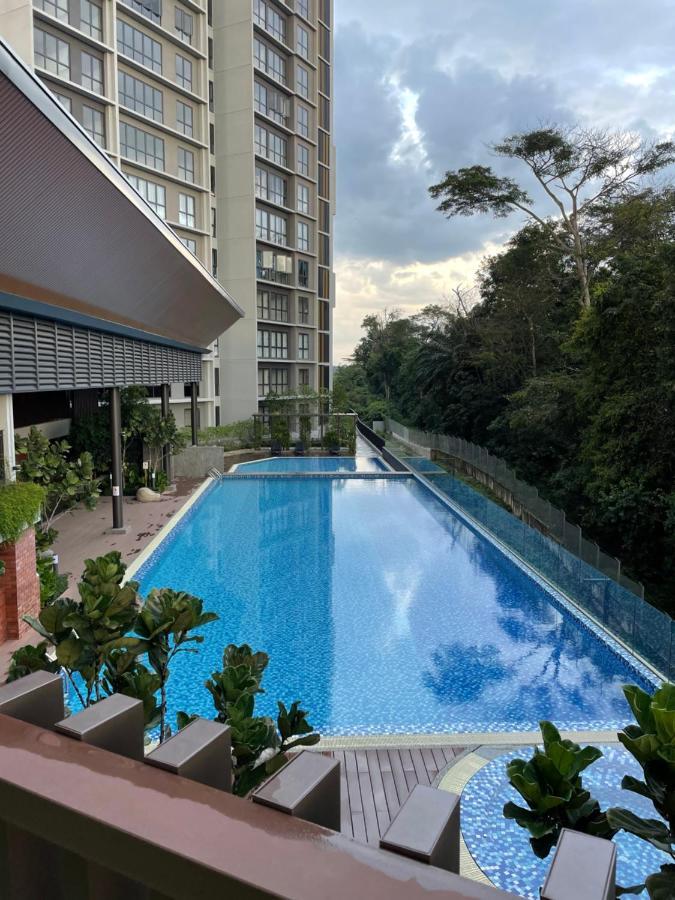 Stayje Putrajaya, 5 Minutes To Ioi City Mall, Wifi , Netflix, Free Parking Εξωτερικό φωτογραφία